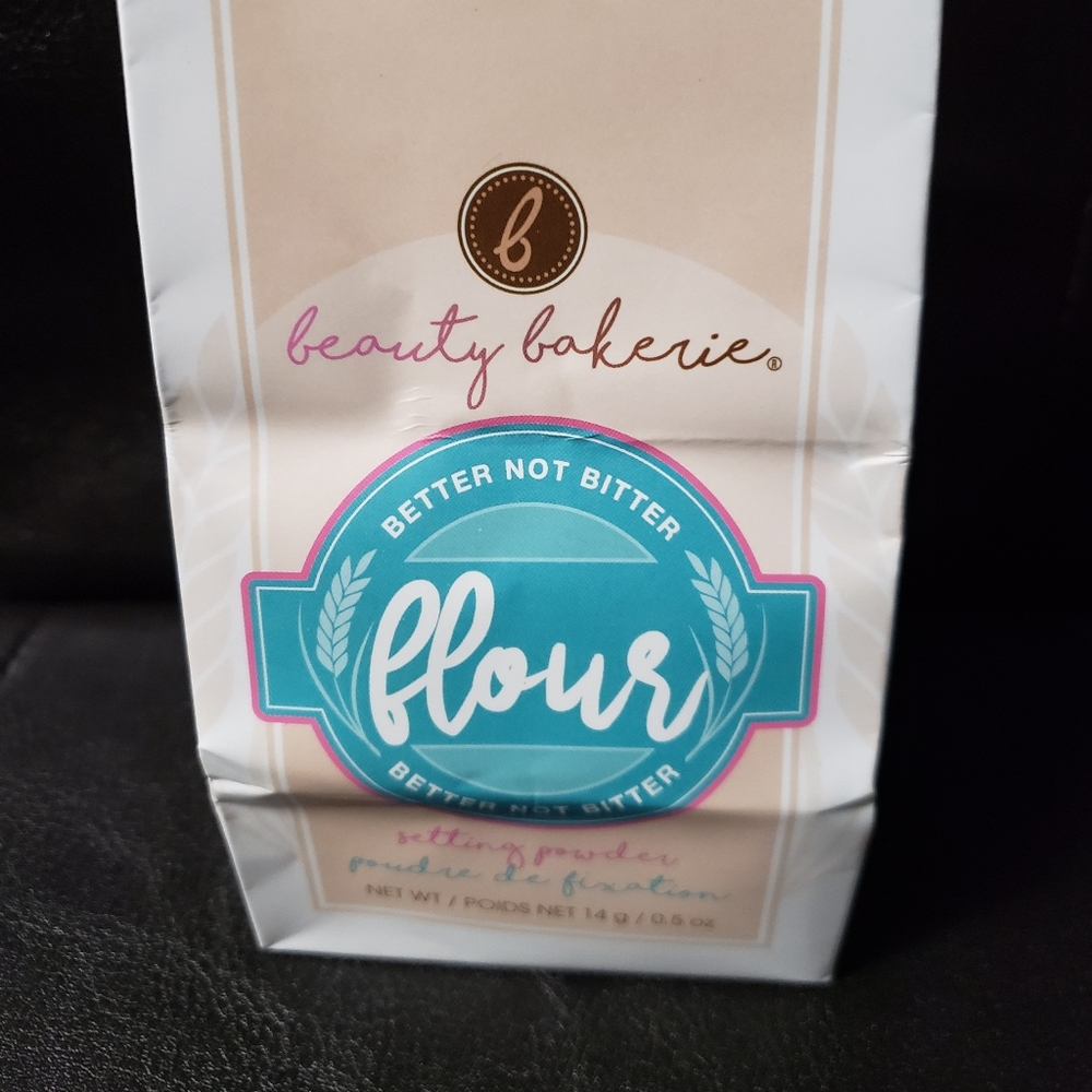 Beauty Bakerie flour setting powder